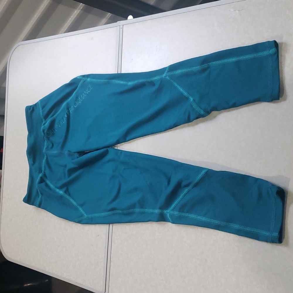 Calvin Klein leggings size Medium (8-10)‎